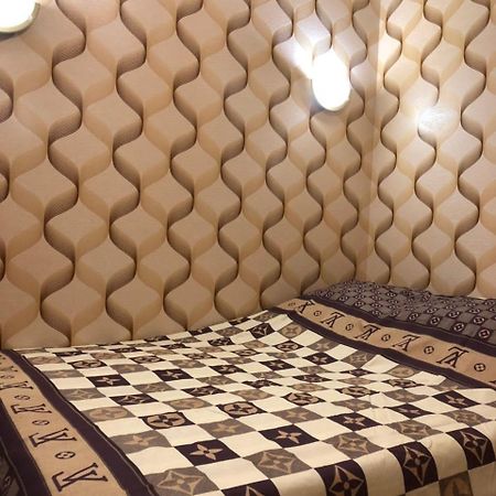 Comfortable Apartment Near Metro Kharkiv Exterior photo